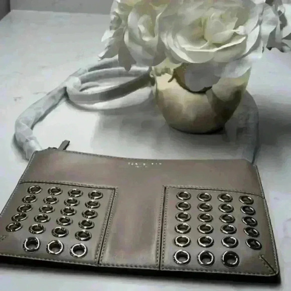 NWOT! Authentic Tory Burch block T grommet mini crossbody Bag/clutch Purse - Picture 5 of 8